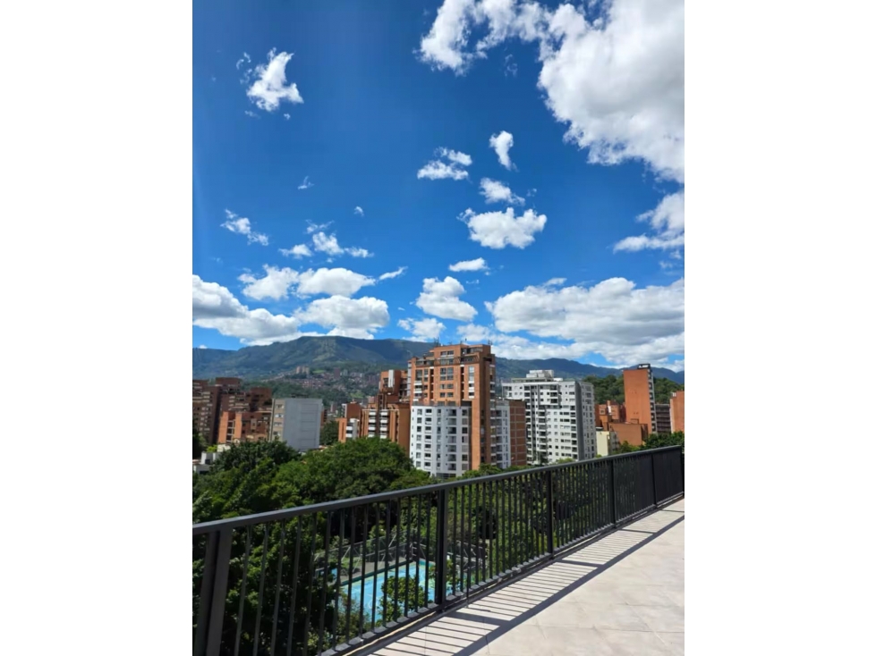 VENDO APARTASUITE | OFICINA, CON LICENCIA PARA RENTAS CORTAS