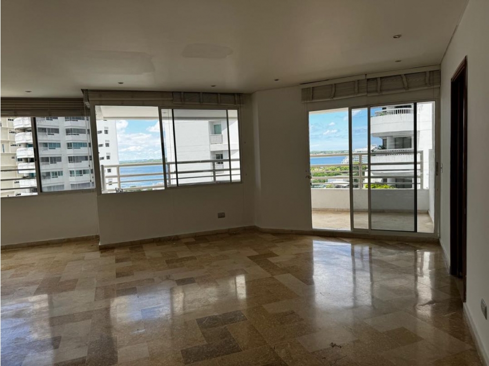 Apartamento en venta de 3 habitaciones en Bocagrande — foto 2