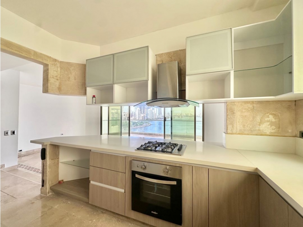 Apartamento en venta de 3 habitaciones frente a la bahía de castillogr — foto 4