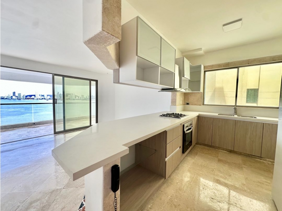 Apartamento en venta de 3 habitaciones frente a la bahía de castillogr — foto 5