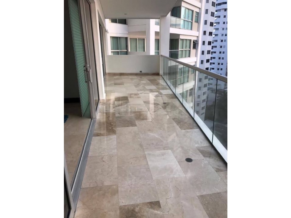 VENTA DE APARTAMENTO CON VISTA A LA BAHIA — foto 2