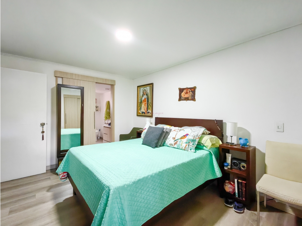 Amplio Apartamento Remodelado en Conquistadores — foto 4