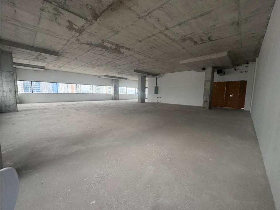 VENTA DE LOCAL COMERCIAL EN SAN FRANCISCO EN OBRA GRIS - 2