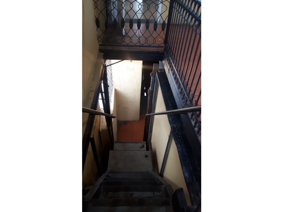 VENTA DE EDIFICIO EN AVENIDA B — foto 6