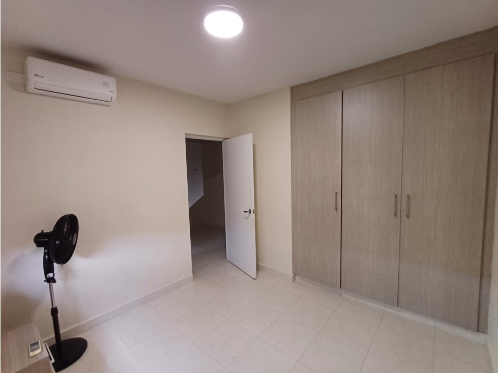 ALQUILER DE CASA EN VERSALLES — foto 2