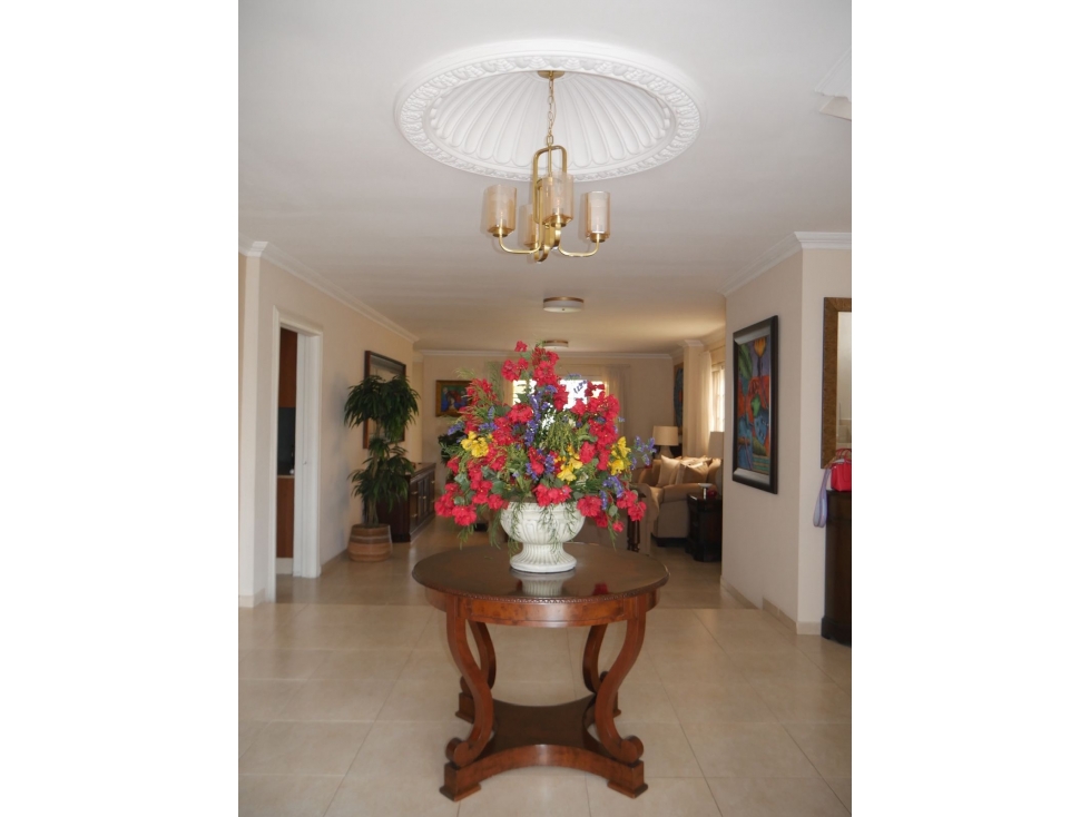 SE VENDE CASA RAINFOREST VILLAS CONDADO DEL REY — foto 2