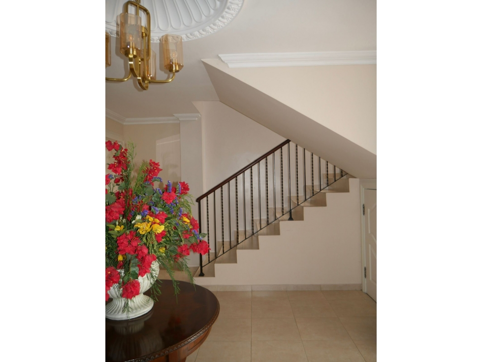 SE VENDE CASA RAINFOREST VILLAS CONDADO DEL REY — foto 5