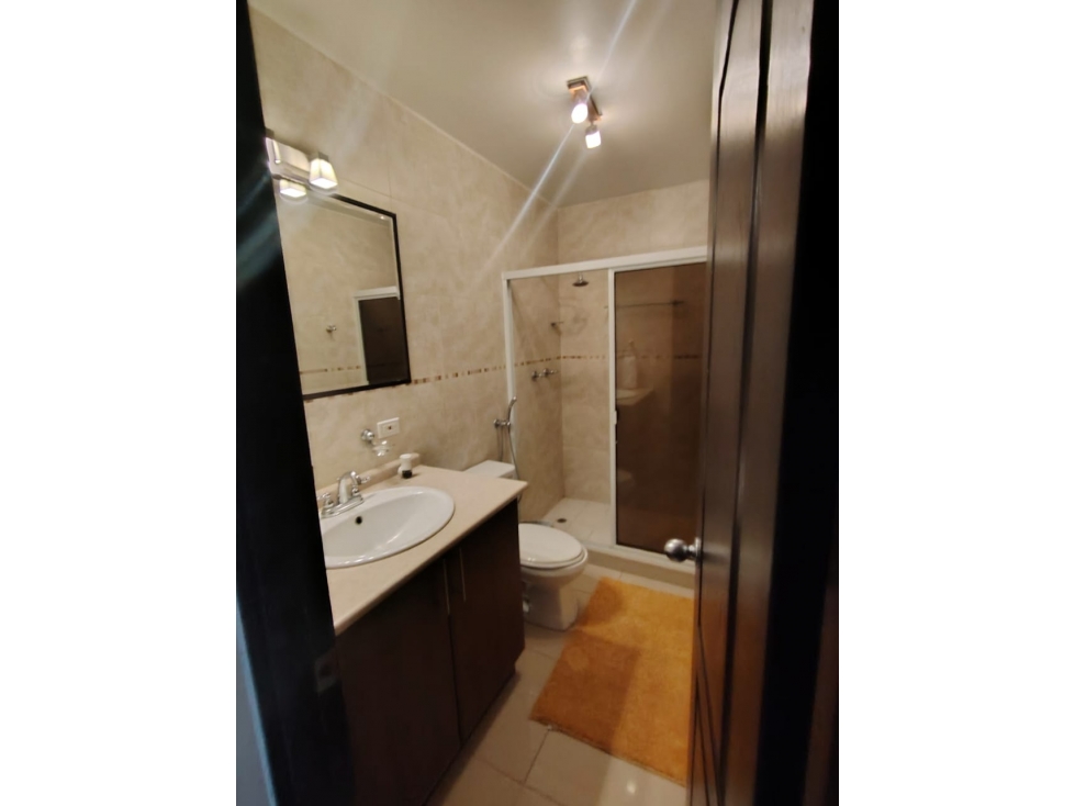 Alquiler de Apartamento Amoblado en Obarrio, piso alto (NEGOCIABLE) — foto 4