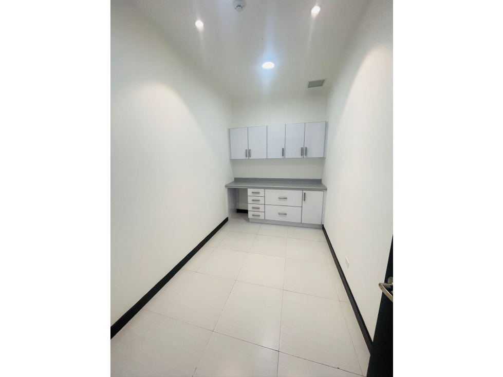 ALQUILER DE LOCAL PARA CLINICA DENTAL