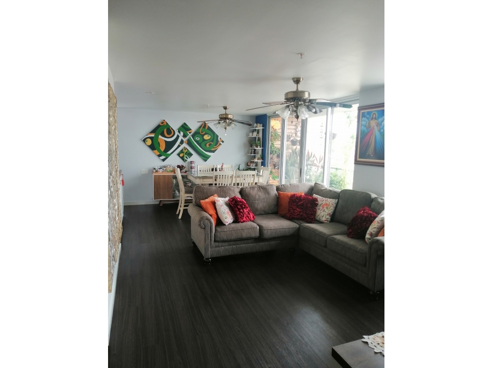 VENDO O ALQUILO APARTAMENTO PH PORTOALEGRE