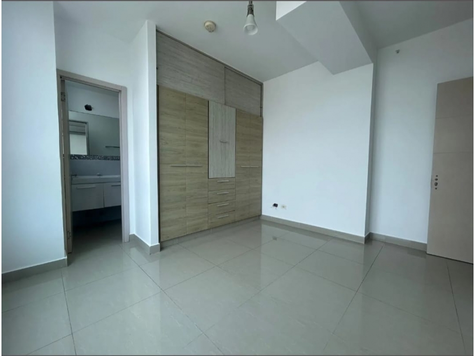 se vende apartamento en Bella Vista