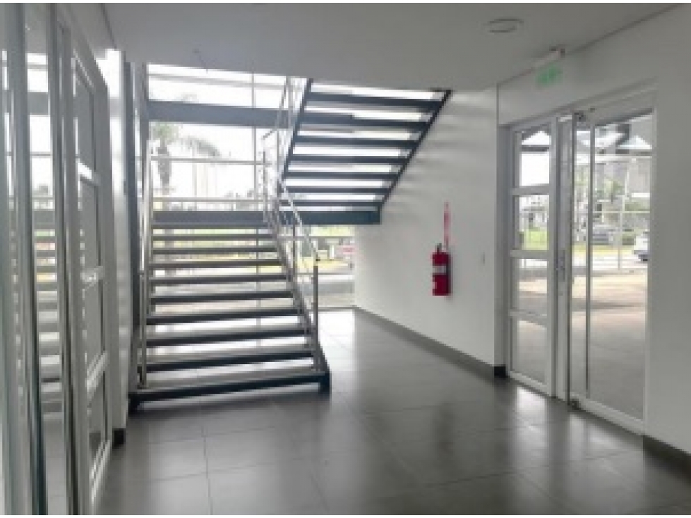 Oportunidad única, Santa María Business Park: Edificio en Corredor Sur — foto 4