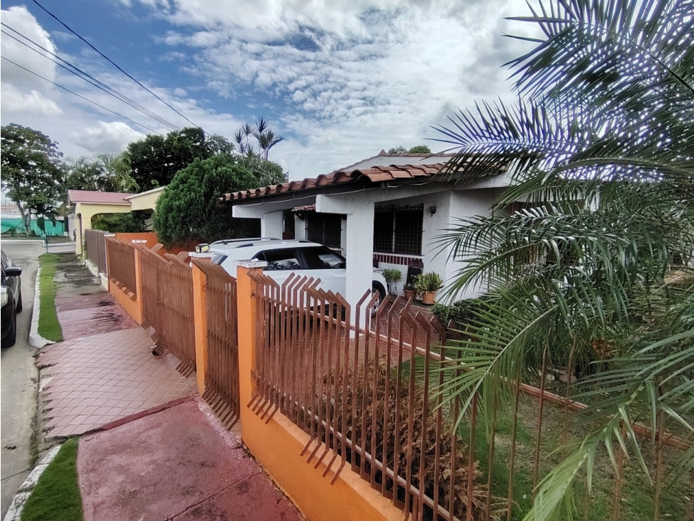 VENDO CASA EN CHANIS , ALTOS DEL ROMERAL - 5
