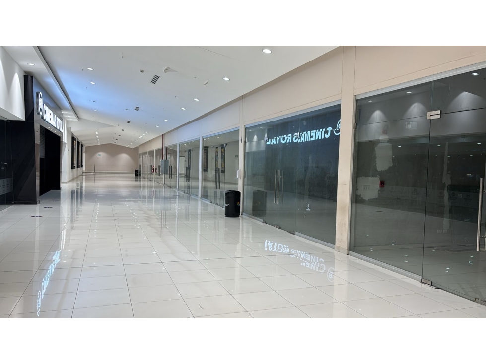 Alquiler de Local Comercial en Megamall, Panamá Este