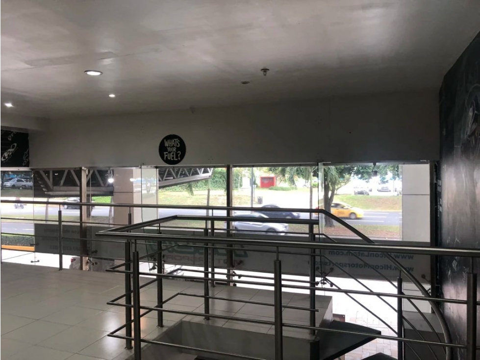Alquiler de local comercial en Avenida Balboa — foto 5