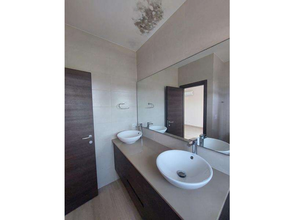 Se vende hermosa casa en Costa Sur — foto 6