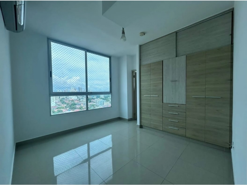se vende apartamento en Bella Vista — foto 2