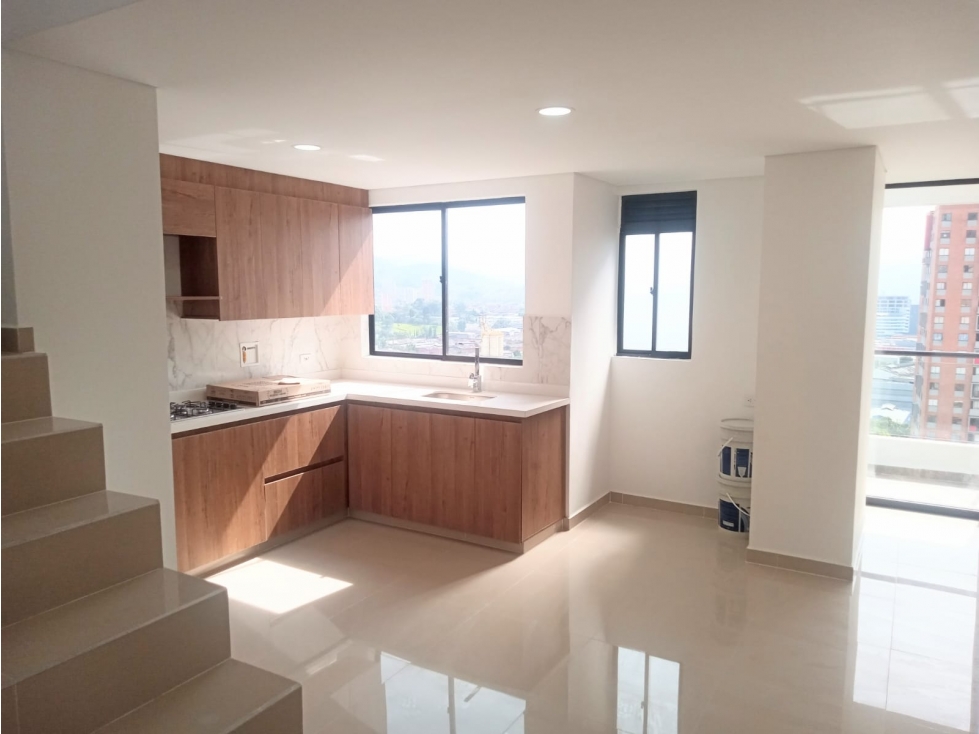 [AN] Venta penthouse dúplex inv. rentas cortas, Calle Larga, Sabaneta