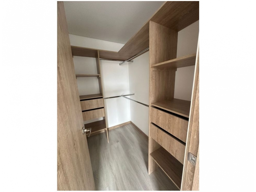 [AN] Venta de apartamento nuevo en Loma de San Jose, Sabaneta — foto 6