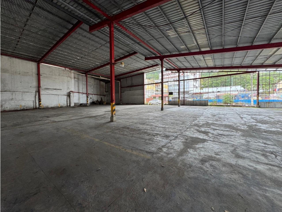 Venta de Galera Comercial en Santa Ana, Calle Estudiante - 6