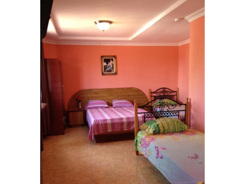 Se vende Edificio en ave. cuba - 6