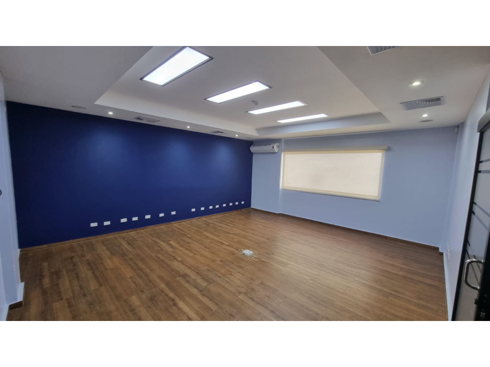 se vende o se alquila Edificio en costa del este - 4