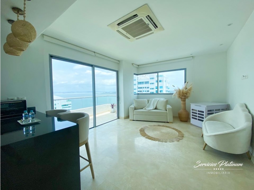 Apartamento de una habitación con vista al mar y bahía en castillo — foto 4
