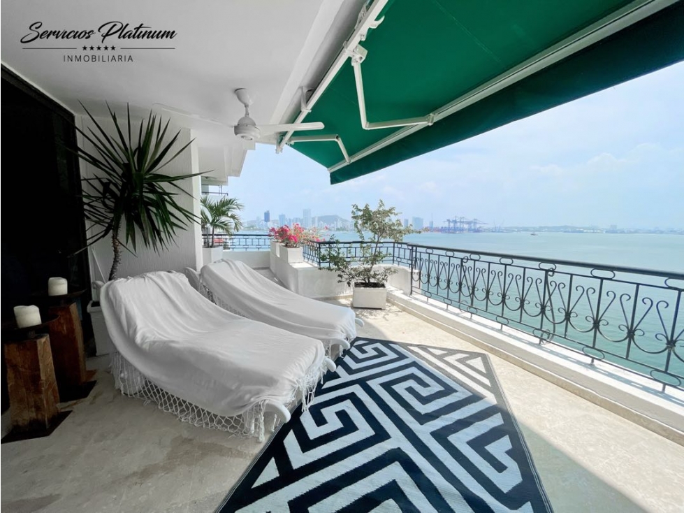 Apartamento con vista directa a la bahia y cuatro cuartos con baño — foto 2