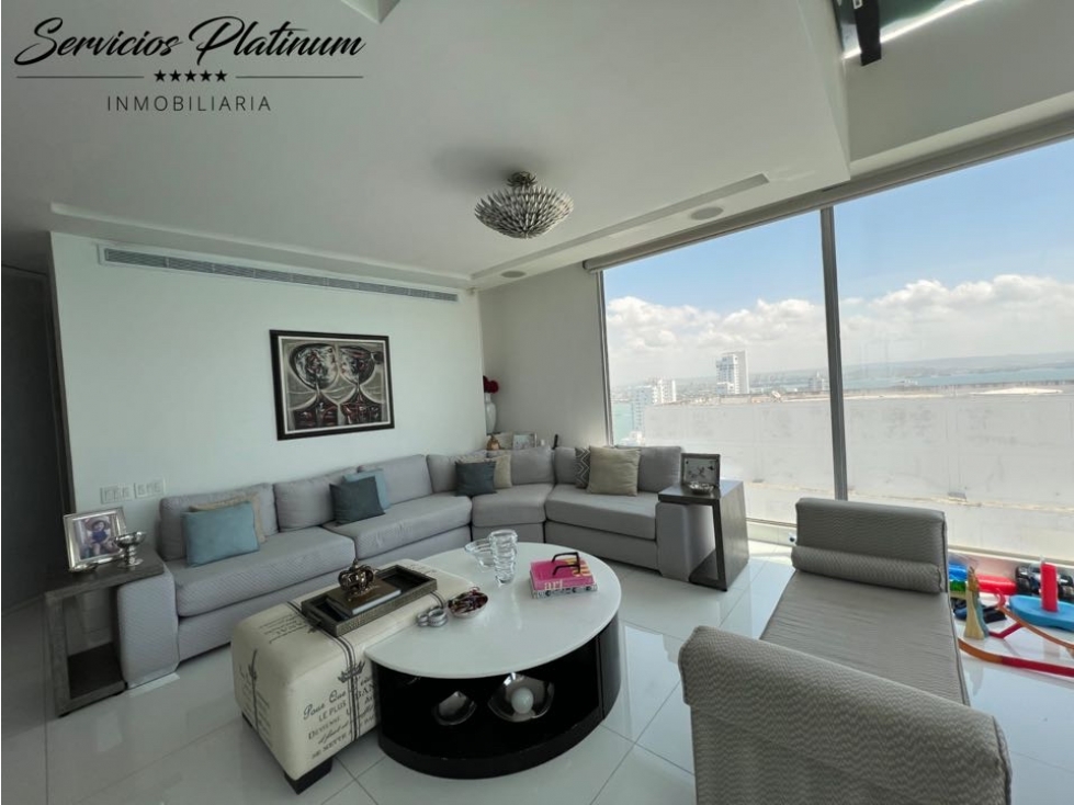 PH duplex con vista directa al mar amplios espacios en castillogrande — foto 3