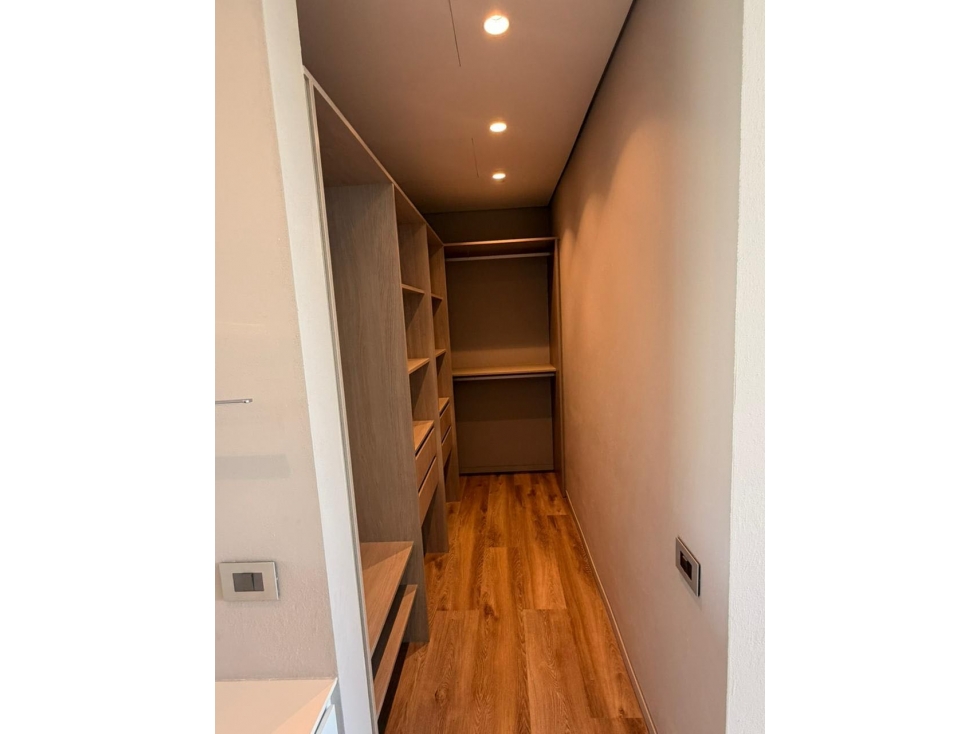Apartamento en Altozano para estrenar en arriendo — foto 4