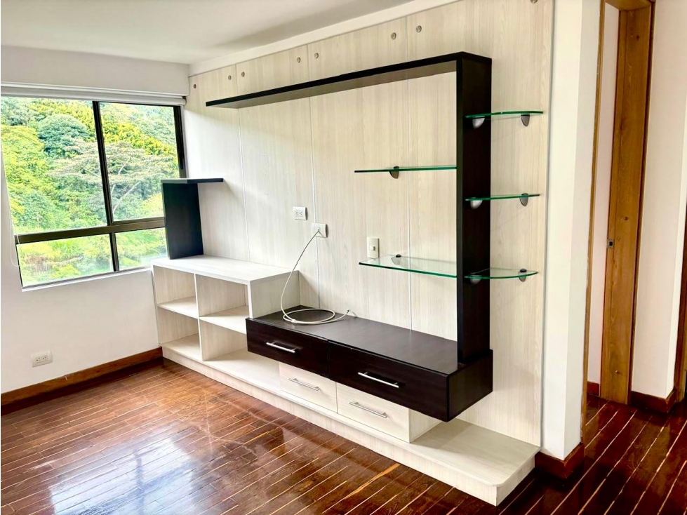 Apartamento en venta en LA LOMA DE LOS BERNAL — foto 3