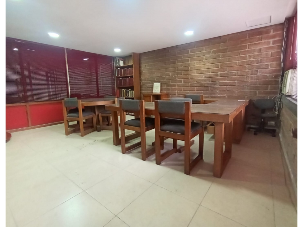 OFICINA EN VENTA EN LA VILLA DE ABURRÁ, CASTELLANA MEDELLÍN — foto 2