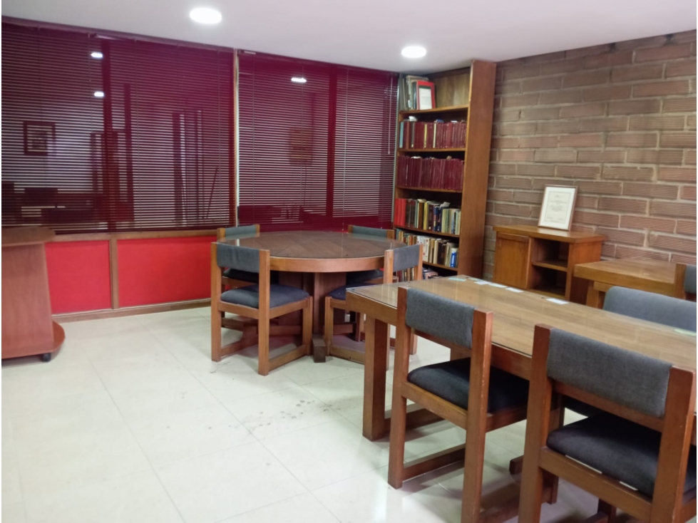 OFICINA EN VENTA EN LA VILLA DE ABURRÁ, CASTELLANA MEDELLÍN — foto 3