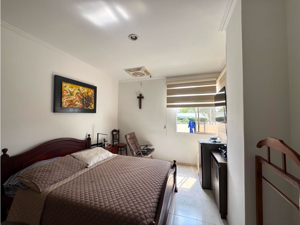 En venta apartamento de tres cuartos en castillogrande — foto 5