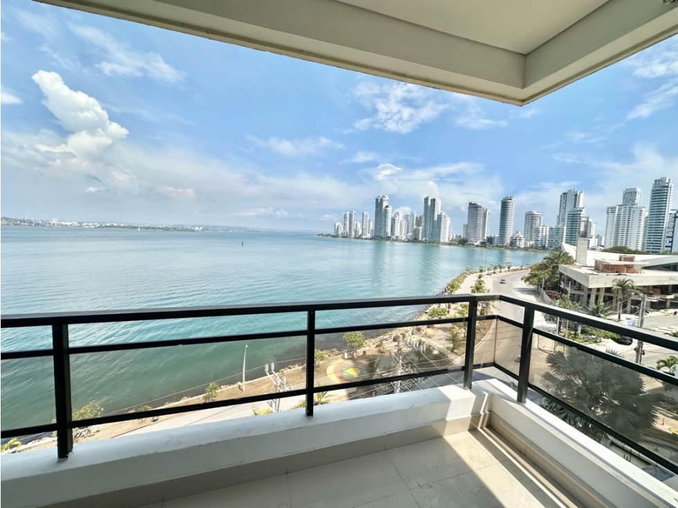 Apartamento en venta de 4 habitaciones remodelado — foto 2
