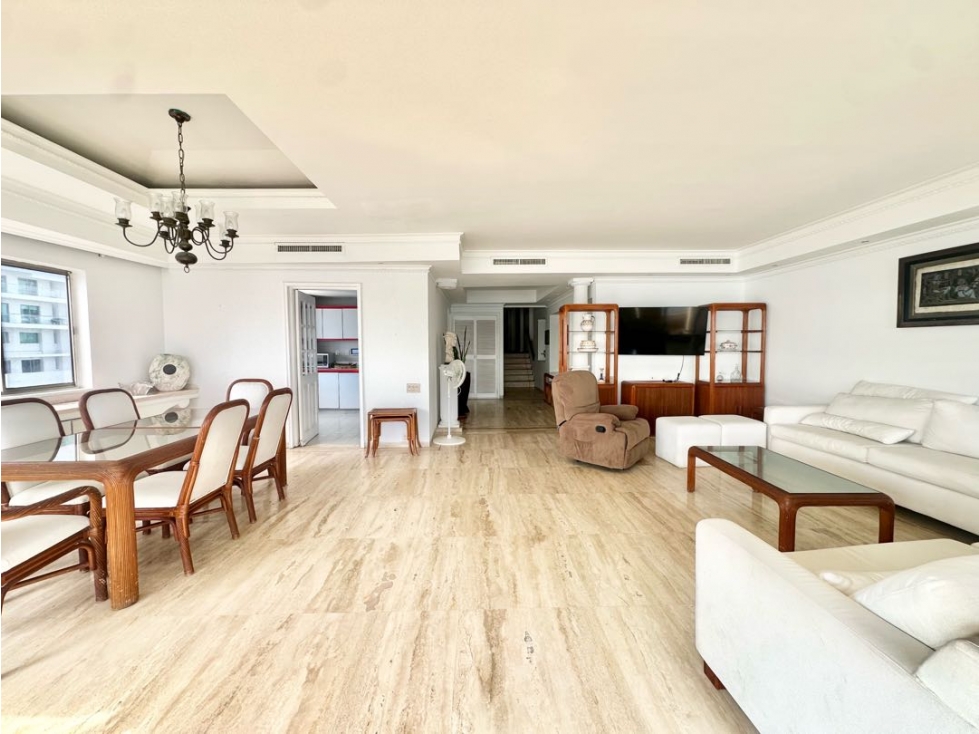 PH en venta frente a la bahía de castillogrande — foto 3