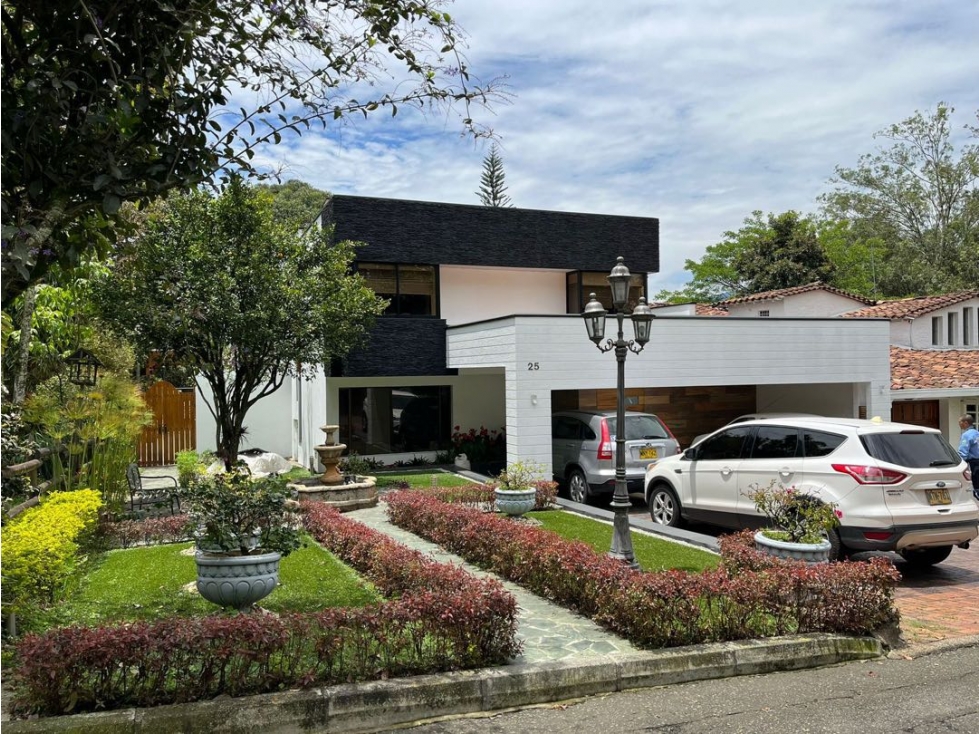 VENDO CASA PARA REFORMAR - LOMA DEL CAMPESTRE