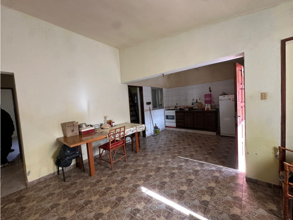 CASA VENTA LA FALDA 2 PROPIEDADES EN CONJUNTO B.JARDIN + LOCAL - 4