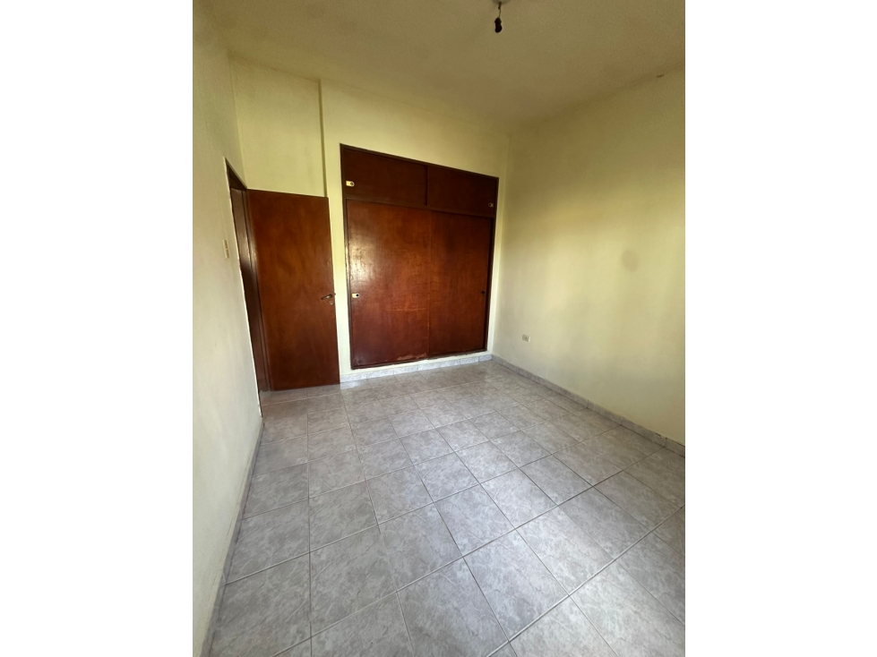 CASA VENTA LA FALDA 2 PROPIEDADES EN CONJUNTO B.JARDIN + LOCAL - 6