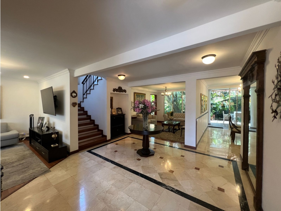 Venta de casa en Envigado, Benedictinos — foto 2