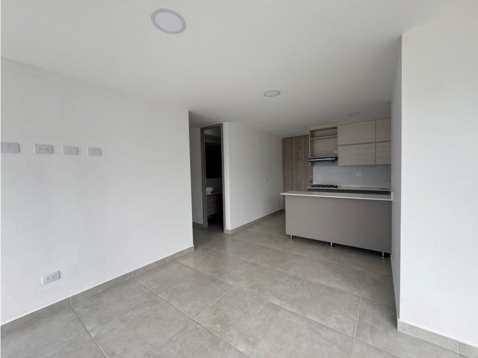 APARTAMENTO VENTA / SABANETA / LOMA LINDA — foto 4