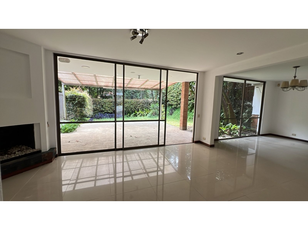 Venta de casa en Envigado, sector el esmeralda — foto 2