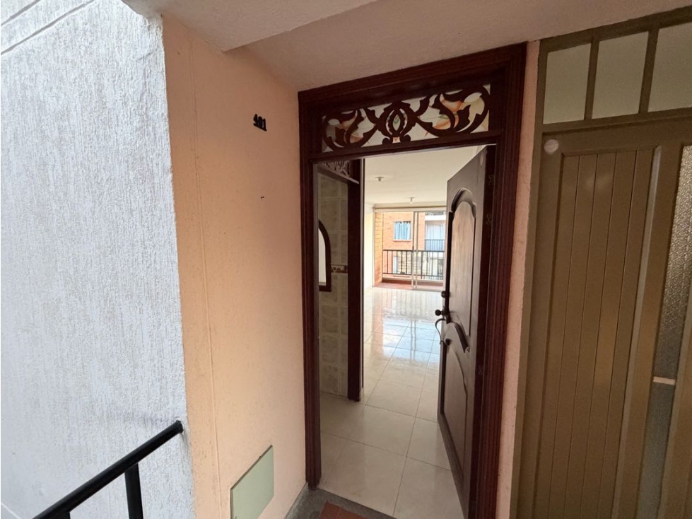Vendo apartamento 4to. piso S/A 10129722 Gratamira VZ10129722