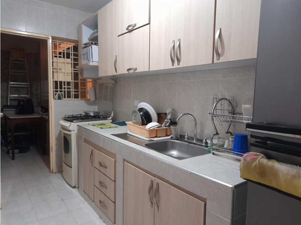 SE VENDE CASA DE 3 PISOS EN CAPRI GV10129464 — foto 2