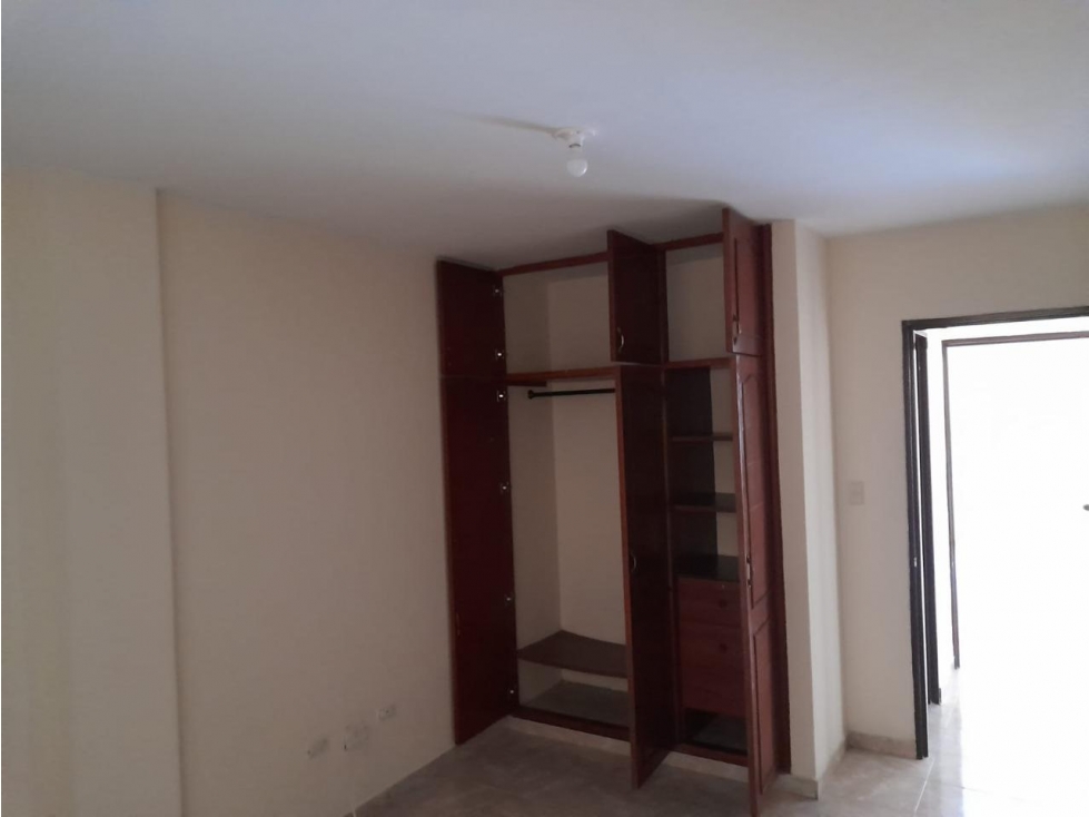 SE VENDE CASA DE 3 PISOS EN CAPRI GV10129464 — foto 6