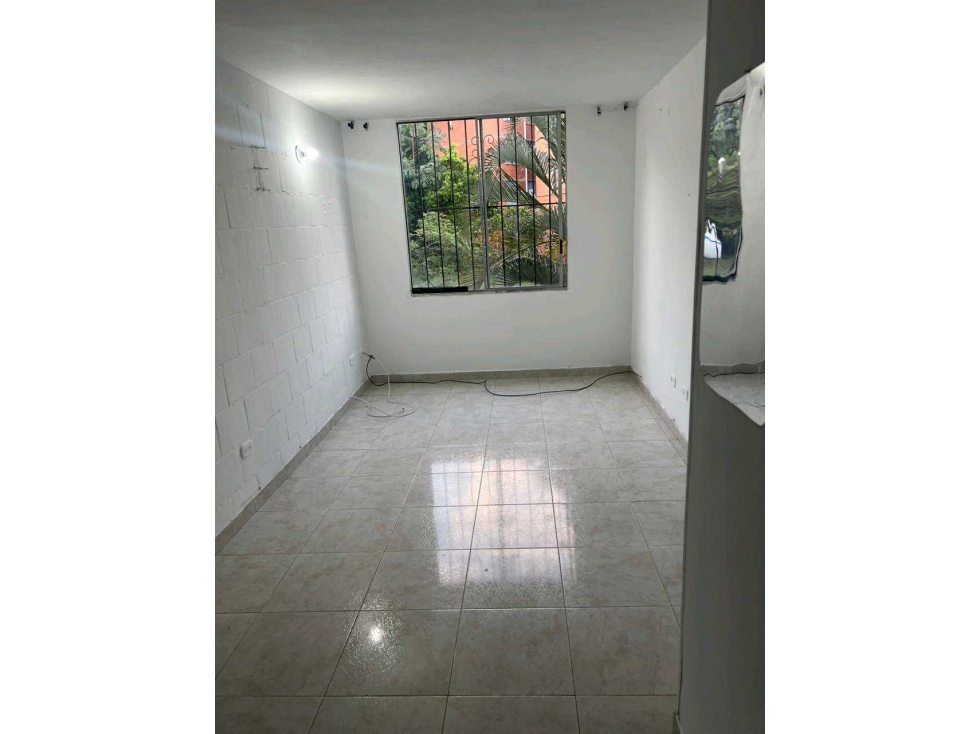 VENDO APARTAMENTO 2DO PISO ALTOS DE SANTA HELENA LJ 9583372 — foto 2