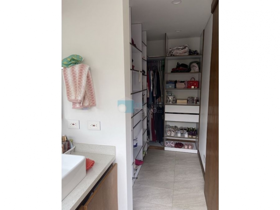 CASA CAMPESTRE EN LLANOGRANDE, MILLA DE ORO, EN UNIDAD CERRADA — foto 2