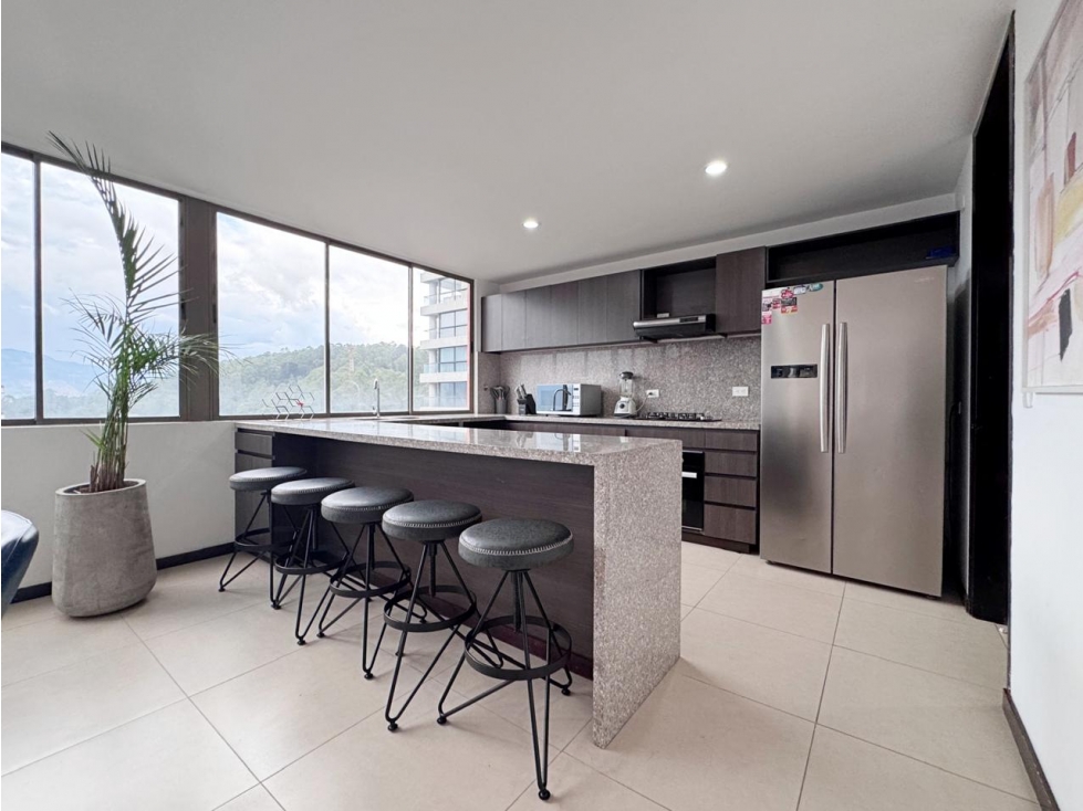 VENDO PENTHOUSE EN EL POBLADO SECTOR ALTOS DEL POBLADO — foto 5