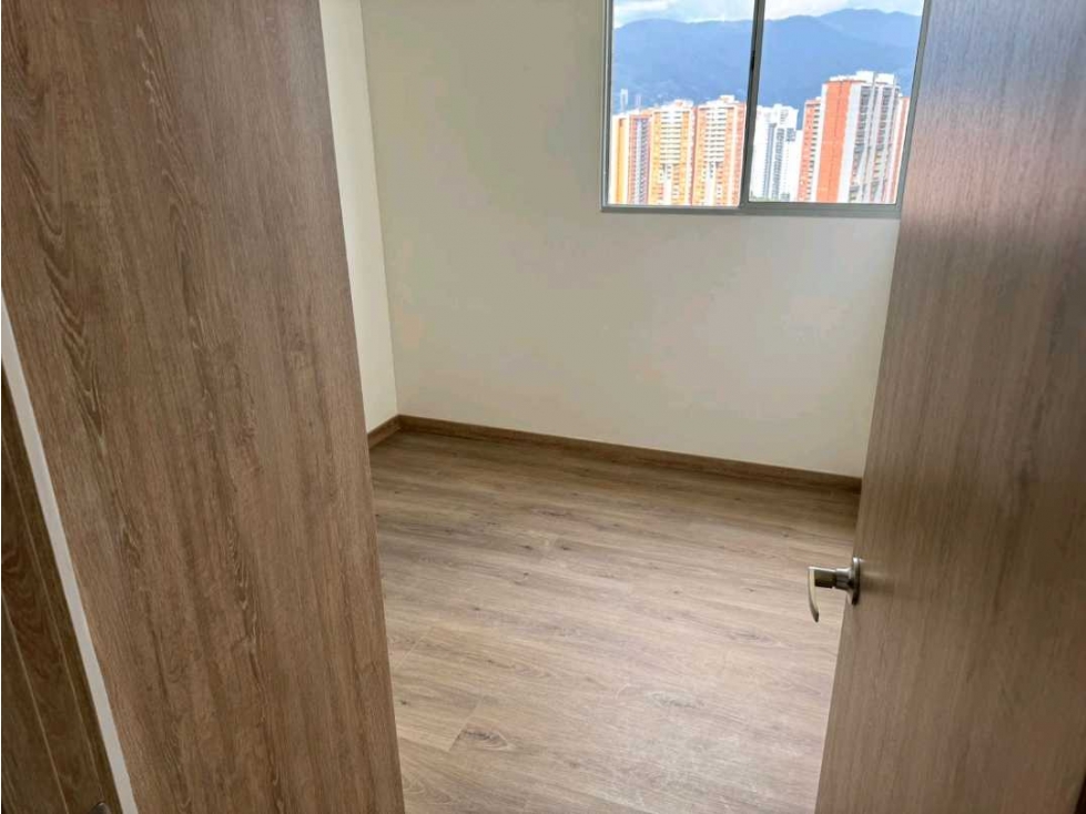 APARTAMENTO VENTA EN ITAGUI, URB. AMANTINA — foto 5