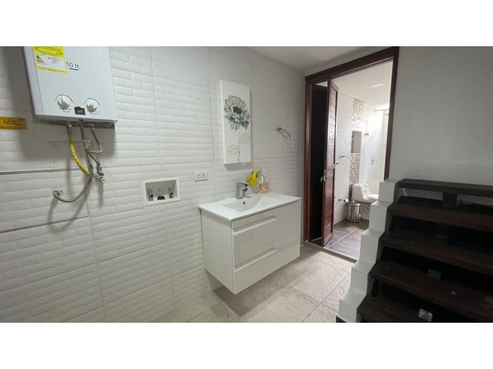Venta de Casa Moderna de 2 Pisos en Itagüí Barrio Triana — foto 3